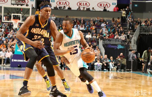 翟晓川罚球 翟晓川罚球