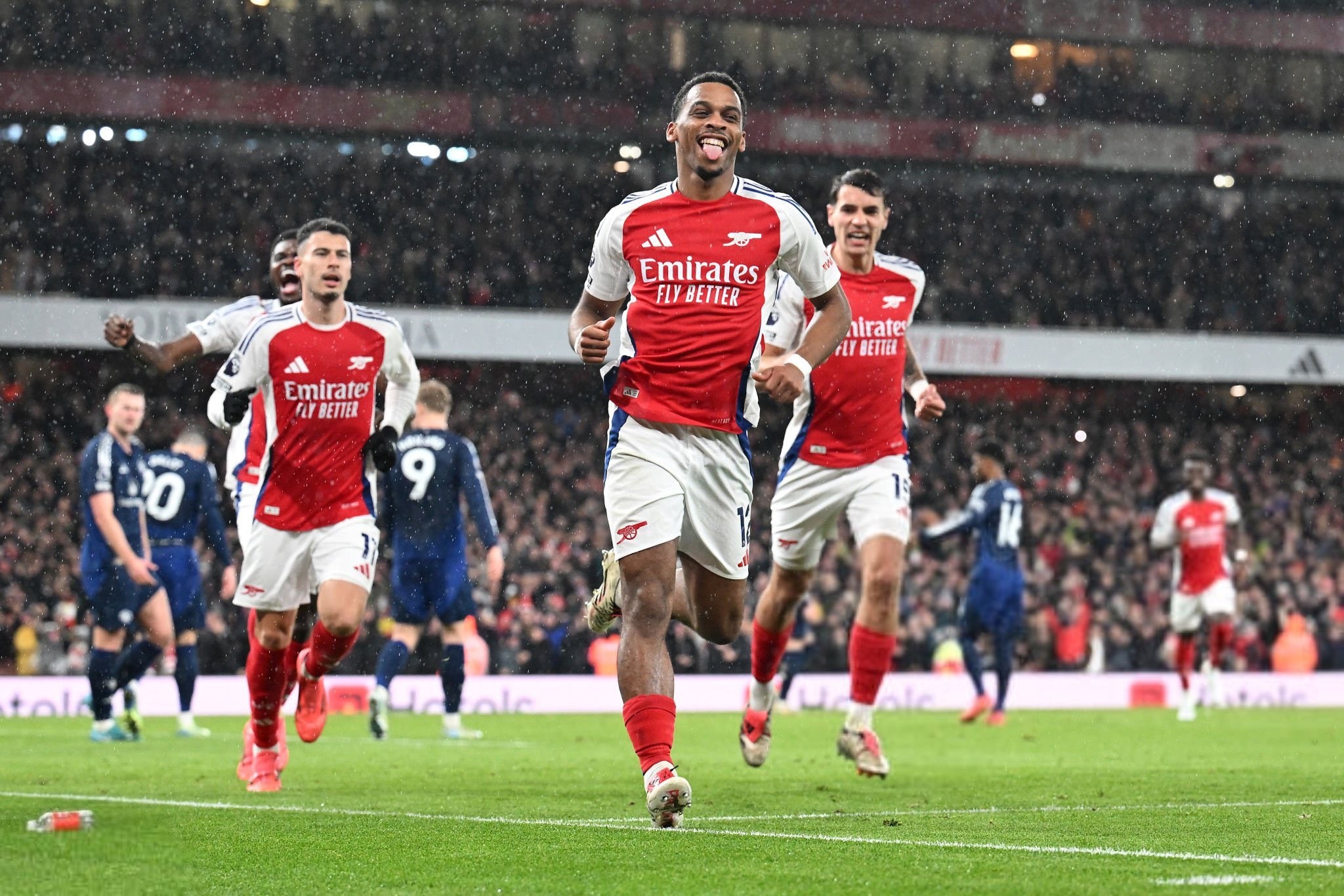 牌叙事的换 牌叙事的换